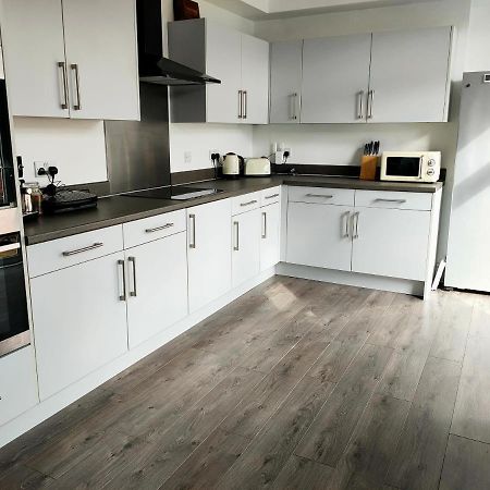 Wentworth Road Accomodation Doncaster Eksteriør billede