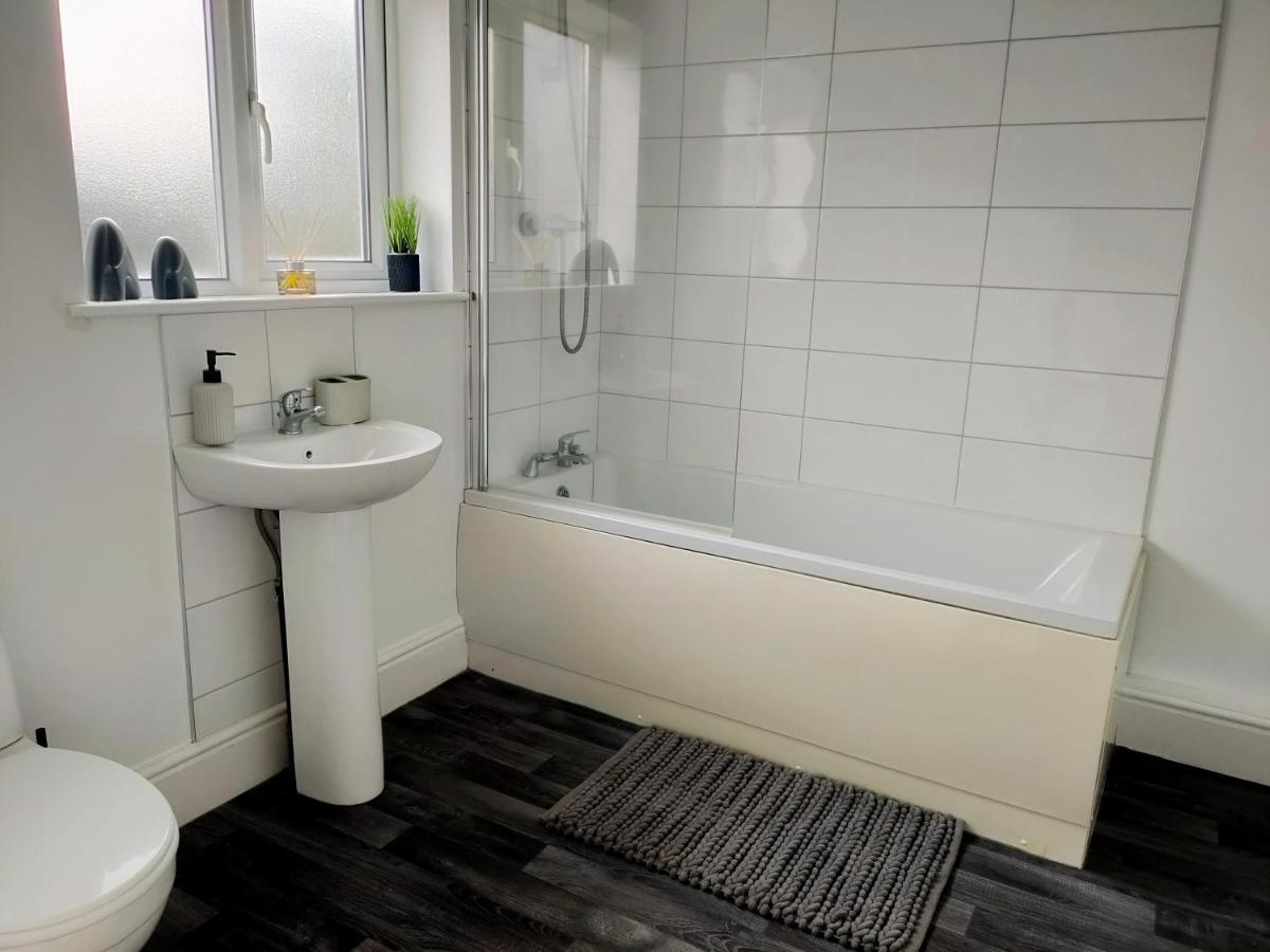 Wentworth Road Accomodation Doncaster Eksteriør billede